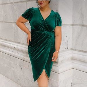 Lillie Dress in Emerald Velvet by Ivy City Co